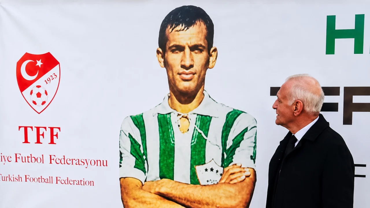 Bursaspor camiasının acı kaybı! Efsane isim hayatını kaybetti