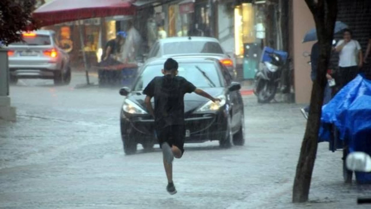 Bursa'da Pazar g&uuml;n&uuml; hava birden değişiyor! Uyarı verildi...