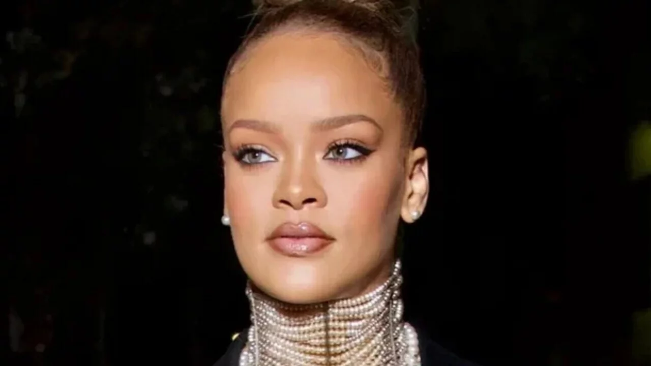 Rihanna T&uuml;rkiye'de a&ccedil;tığı marka davasını kazandı!