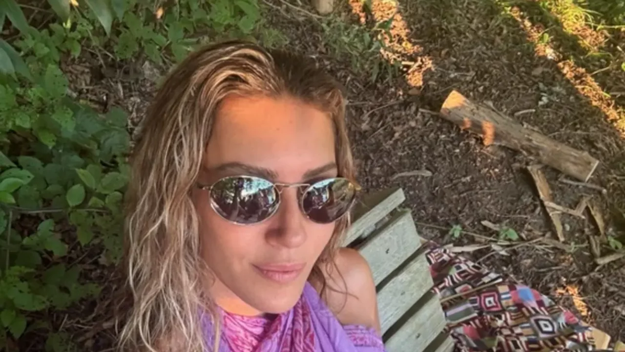 Sinem Kobal'dan yaz tatili kareleri!