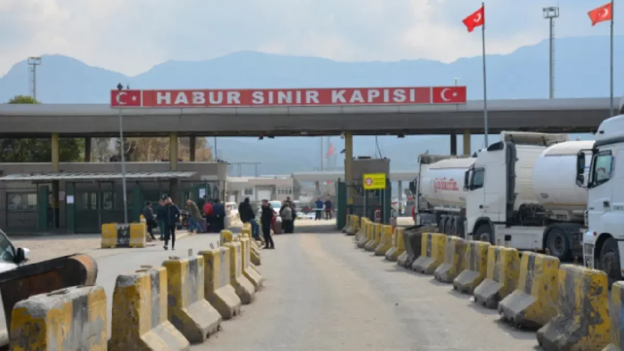 Habur Gümrük Kapısı'nda tarihi yoğunluk! 2026'nın en yüksek günlük TIR çıkışı gerçekleşti