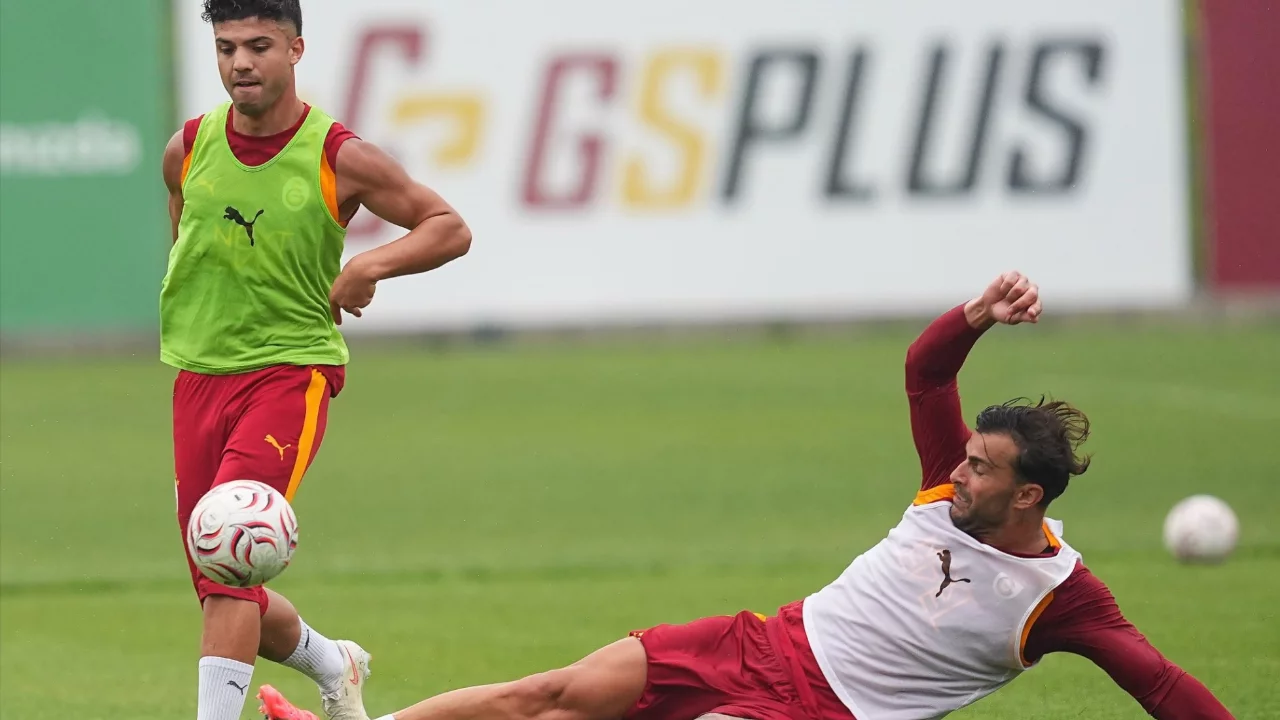 Galatasaray, Çorum FK hazırlıklarını sürdürdü