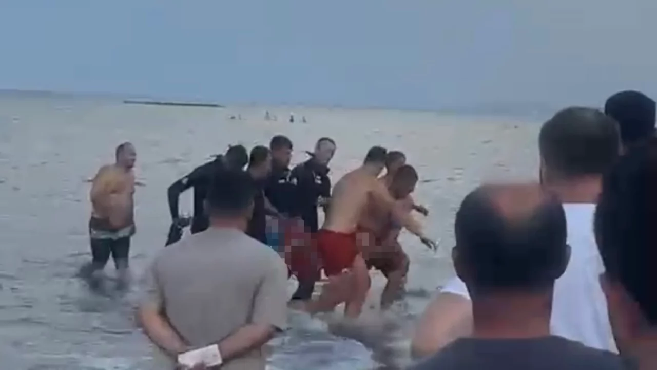 Samsun'da denize giren amca yeğenini kurtarmak isterken hayatını kaybetti