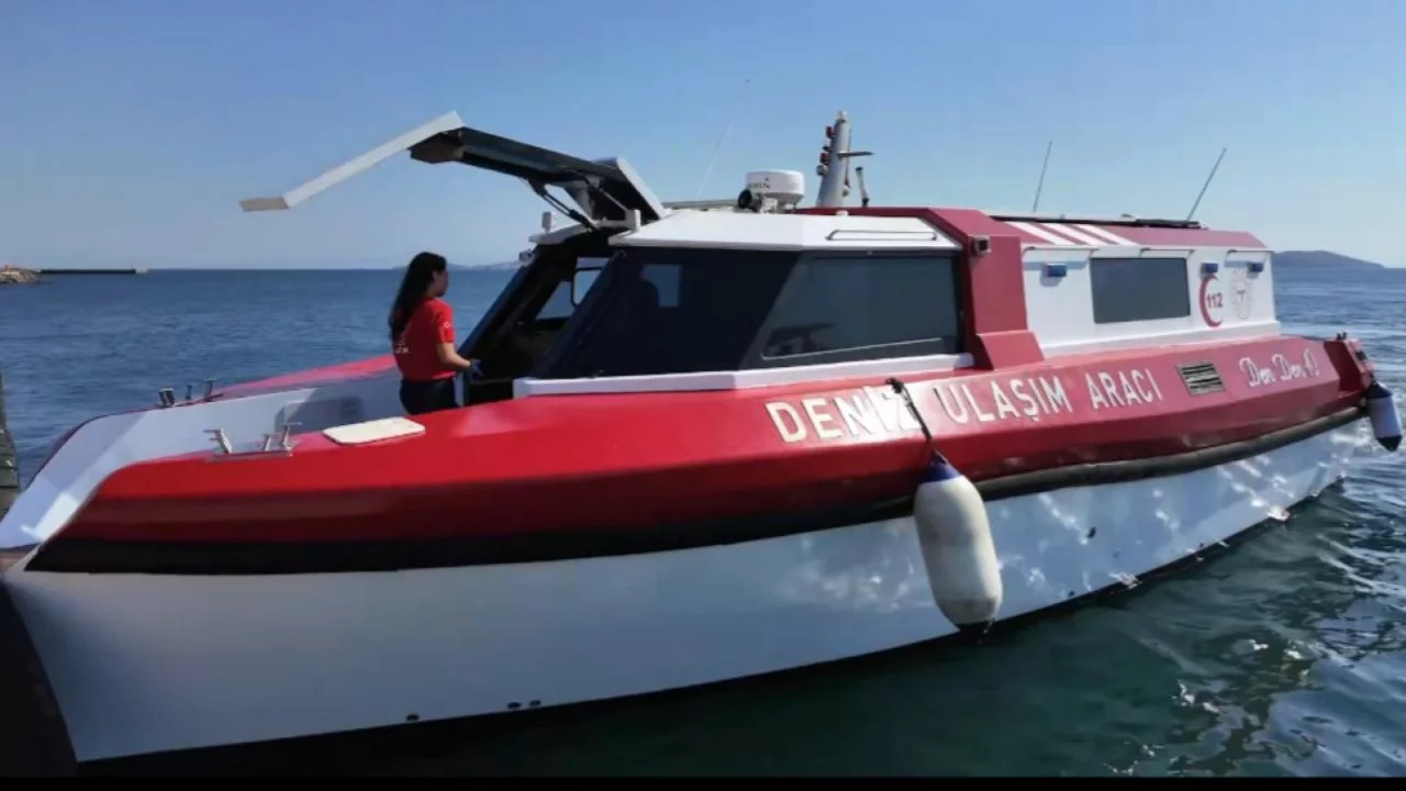 Sağlık Bakanı Memişoğlu açıkladı: Deniz ambulansları 44 bin 476 hastaya ulaştı