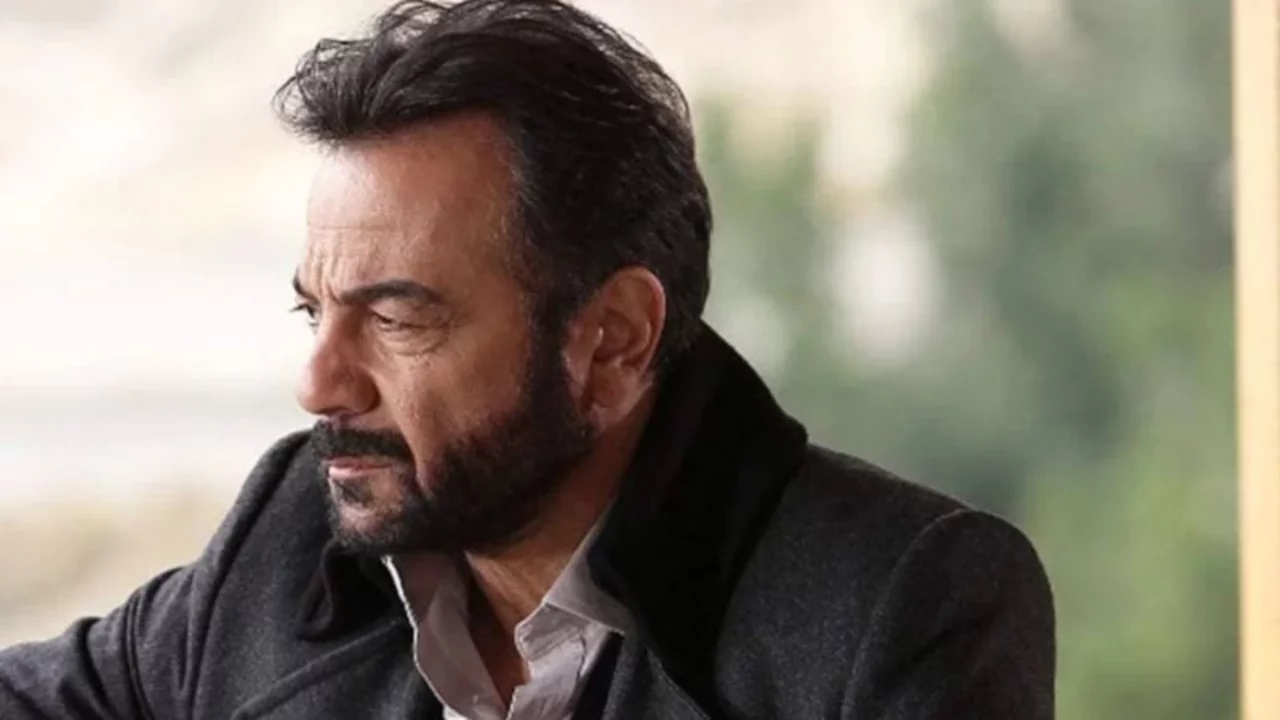 Kerem Alışık'tan annesi &Ccedil;olpan İlhan'a duygusal vefa: Doğum g&uuml;n&uuml;nde şiirle andı