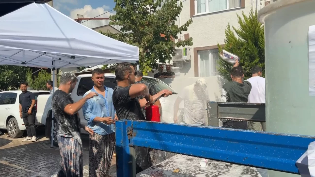 Bursa'da damat şaşkına d&ouml;nd&uuml;: &Ouml;nce una buladılar, ardından varile soktular