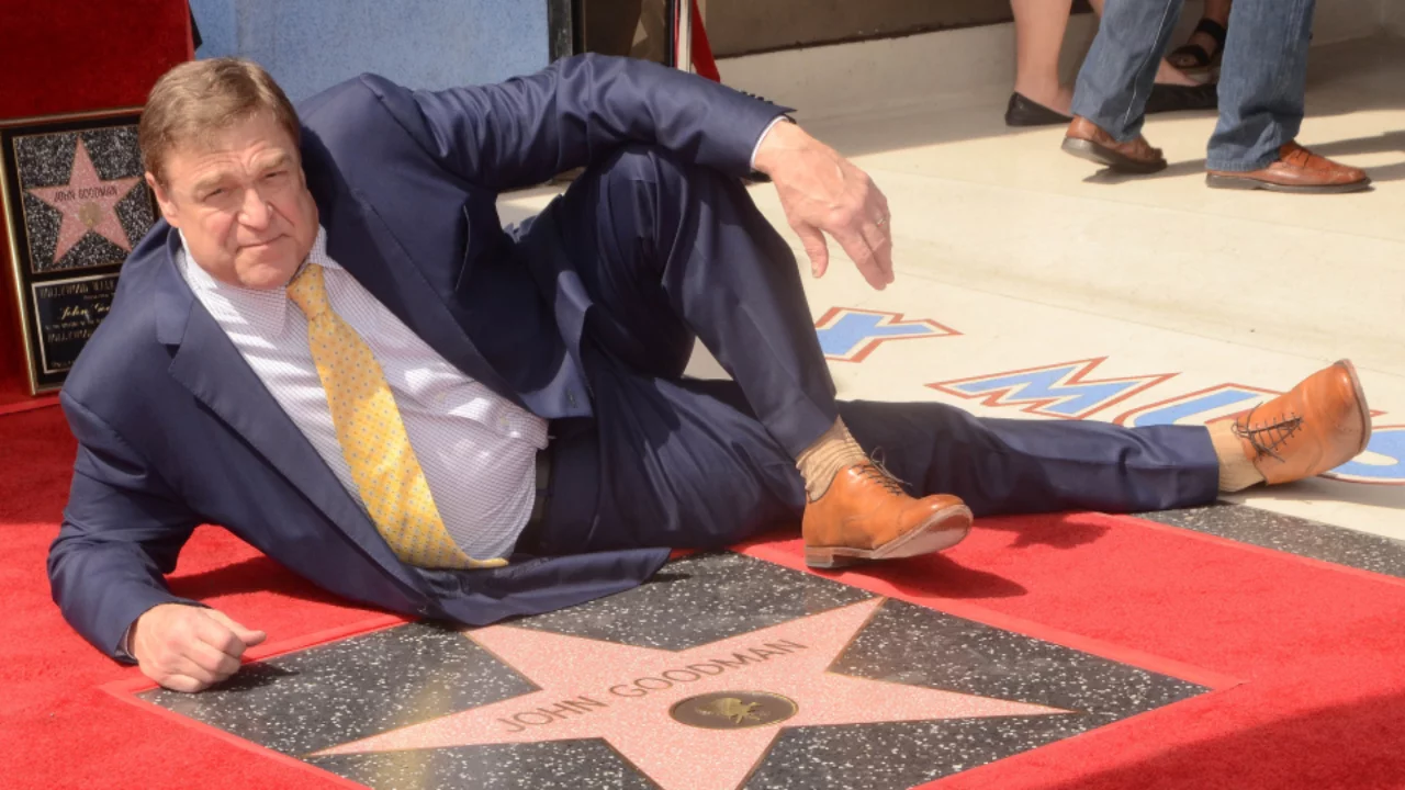 John Goodman'ın inanılmaz değişimi! 90 kilo verdi, son hali g&ouml;renleri şaşkına &ccedil;evirdi