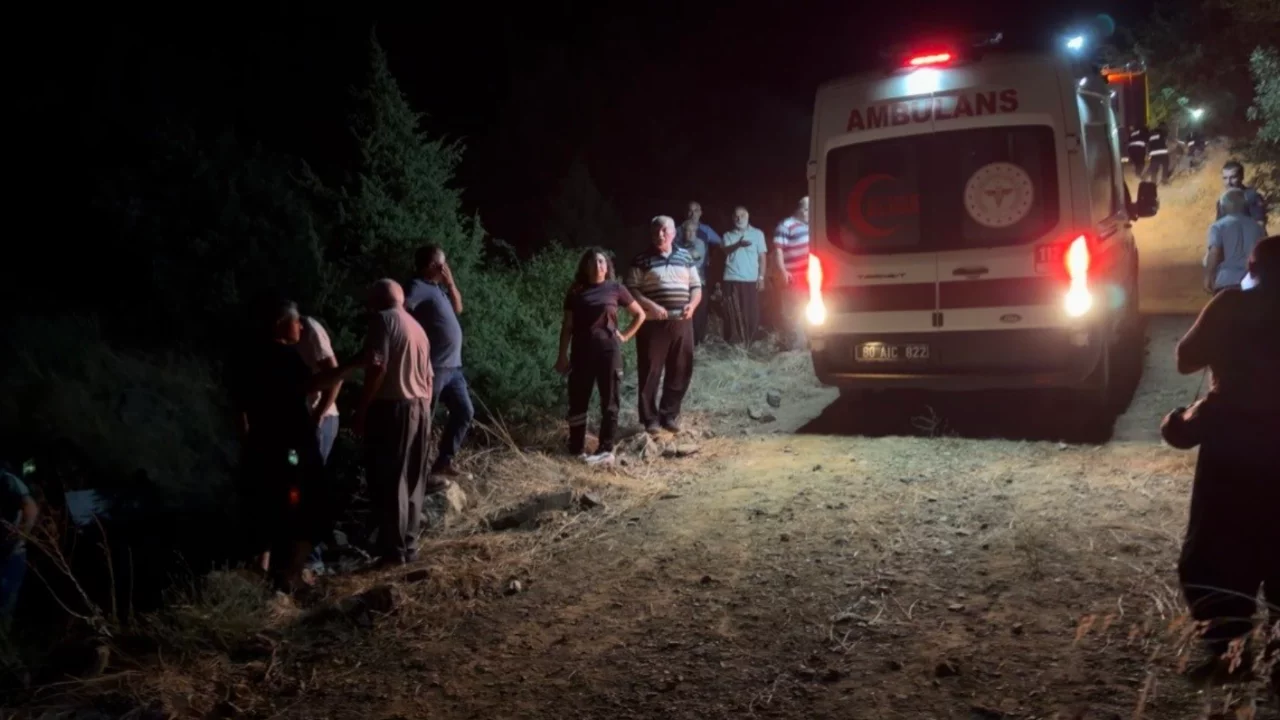 Trakt&ouml;r faciası: Karı koca hayatını kaybetti