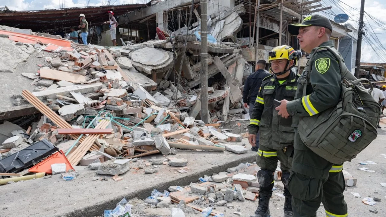 Kolombiya'yı vuran 7.4'lük depremde ölü sayısı 132'ye yükseldi