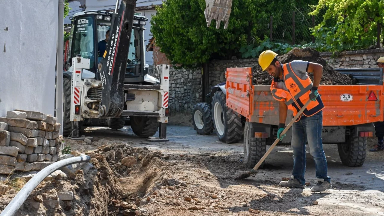 Bursa'da kırsal mahallelerin altyapısı güçleniyor