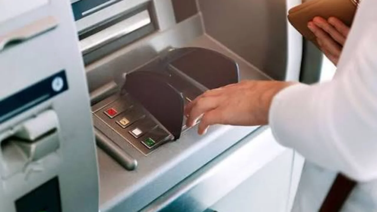 Bursa'da ATM noktaları için dev ihale: Gemlik  Belediyesi 5 farklı bölgede 12 kabin kiraya verecek