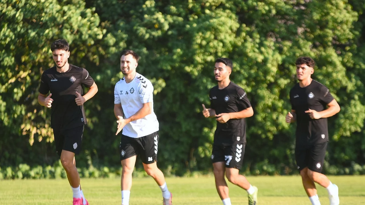 Altay, eksiklerle çalışmalarını sürdürüyor