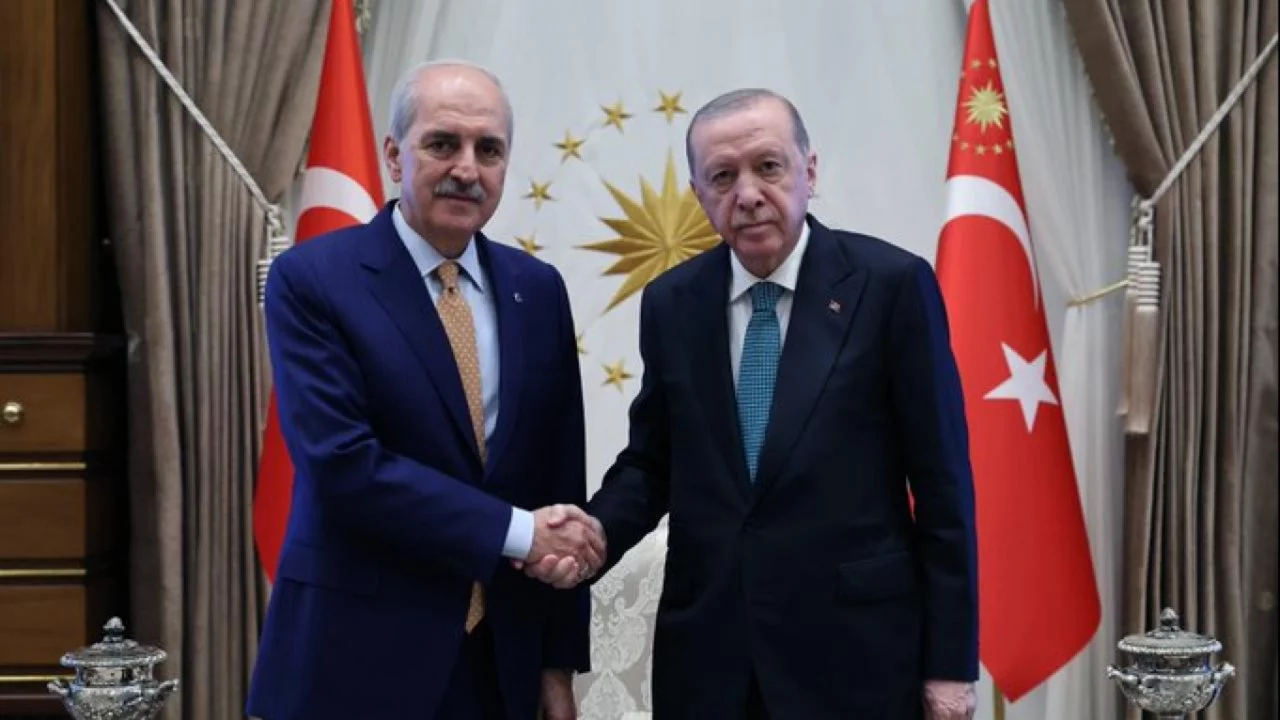 Cumhurbaşkanı Erdoğan, TBMM Başkanı Numan Kurtulmuş'u K&uuml;lliye'de kabul etti