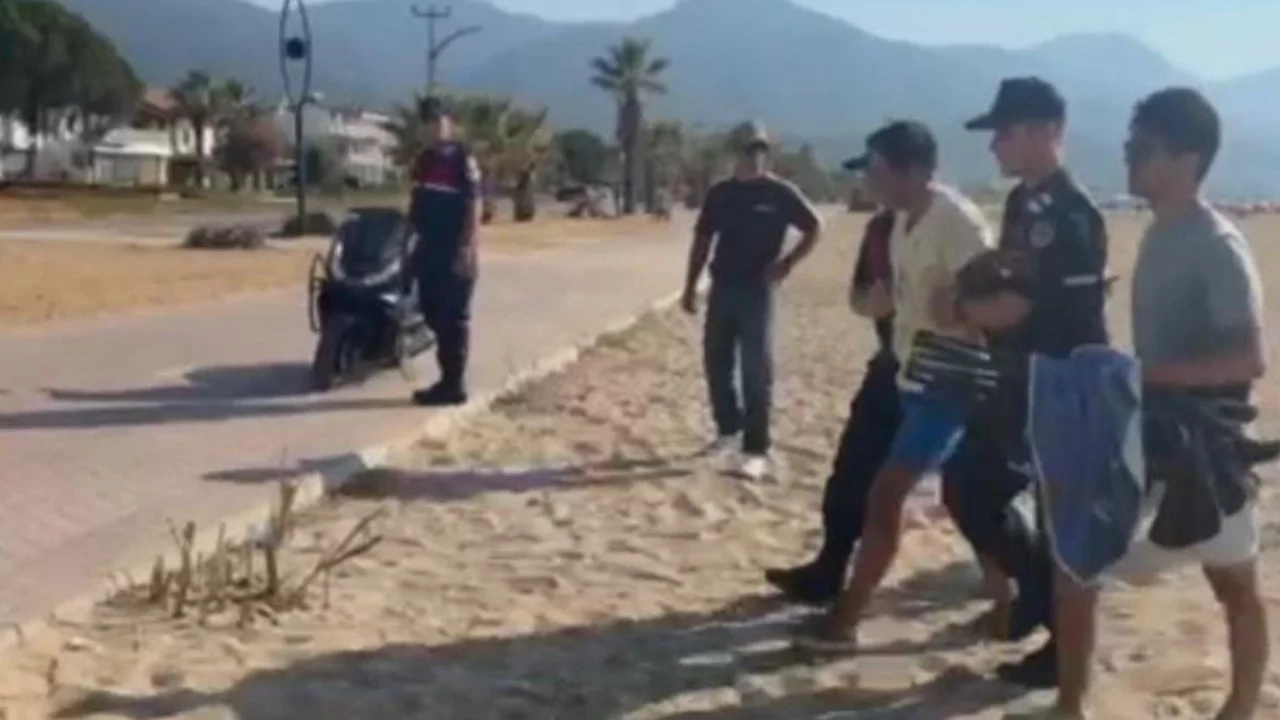 Edebiyat &ouml;ğretmeni y&uuml;z kızartıcı su&ccedil;tan g&ouml;zaltında!