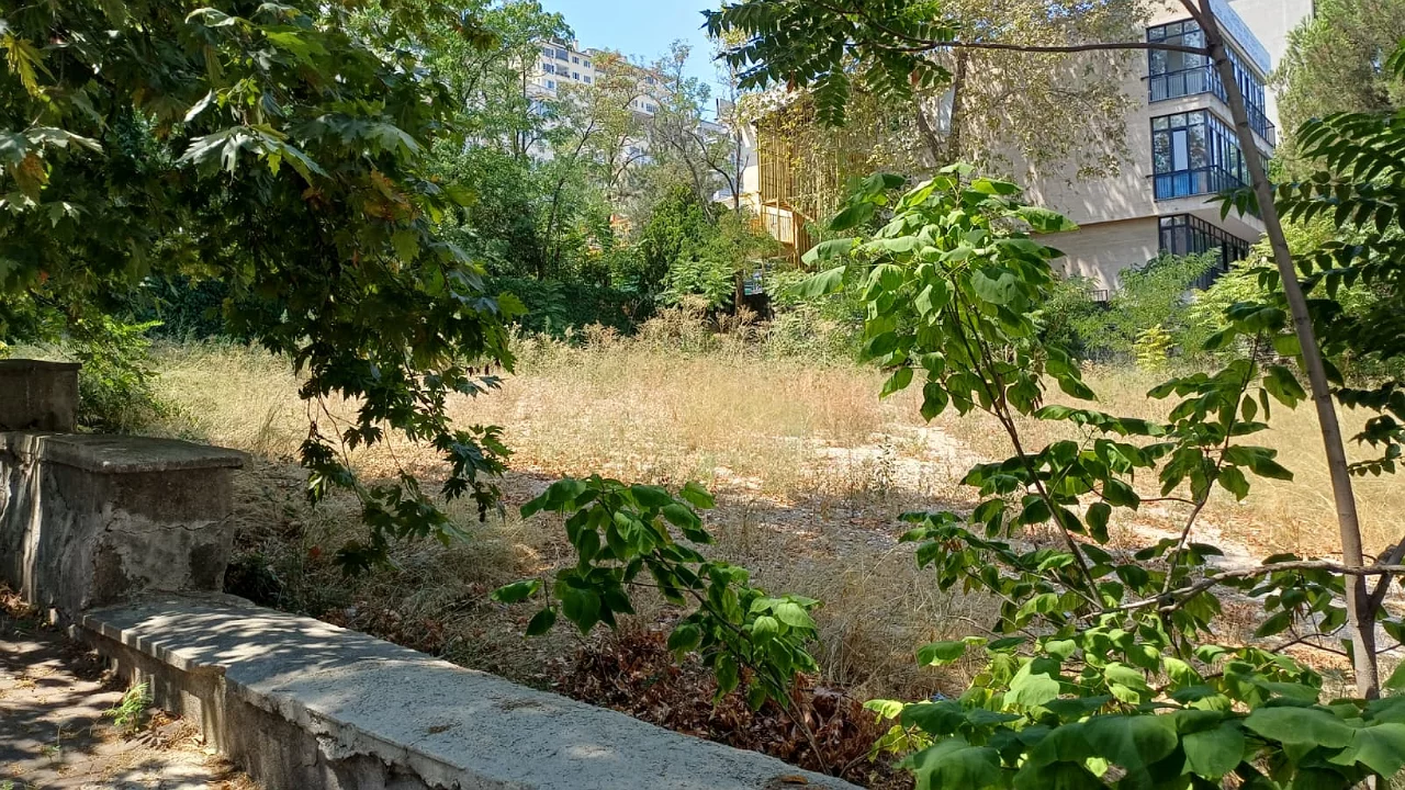 Bursa'da yıllarca kız &ccedil;ocuklarına yuva olmuştu! Şimdi kaderine terk edildi