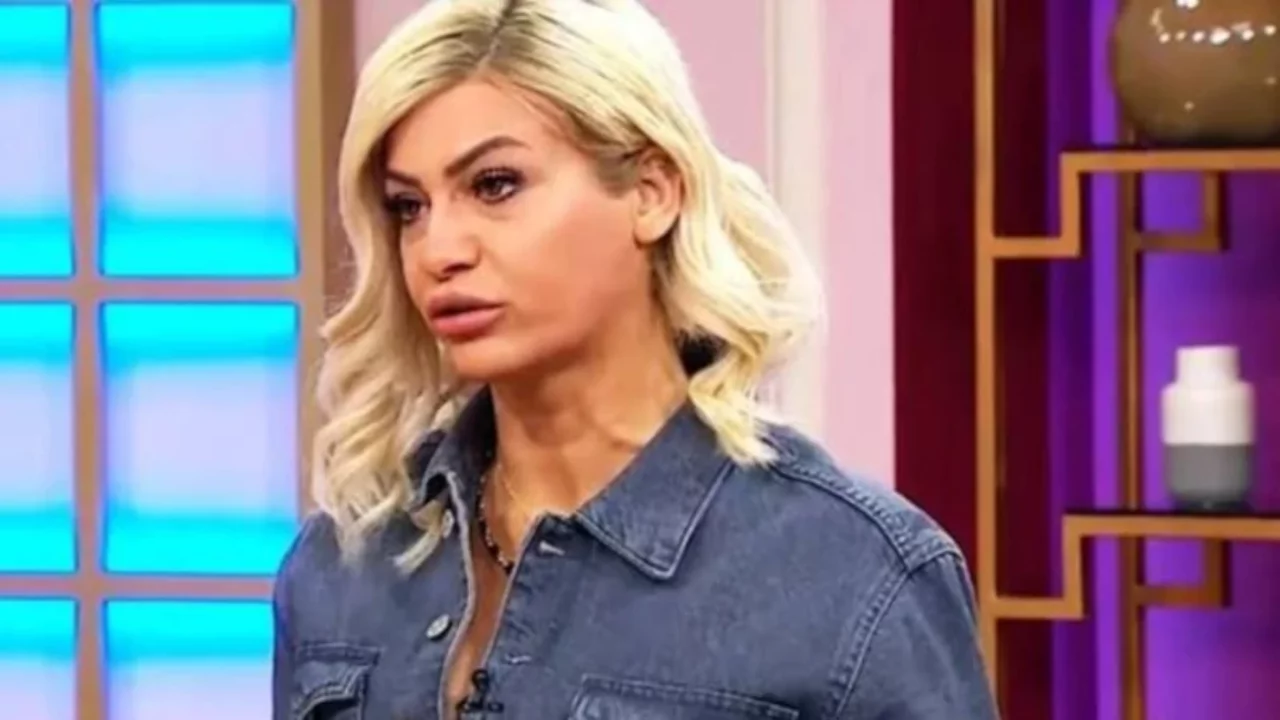 Popstar Mehtap Yılmaz yıllar sonra a&ccedil;ıkladı: Hastane masraflarını &uuml;nl&uuml; rap&ccedil;i karşılamış