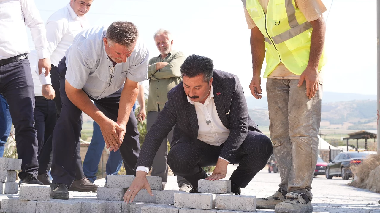 Bursa Yenişehir'de yollar yenileniyor! 2 yılda 100 bin metrekarelik &ccedil;alışma