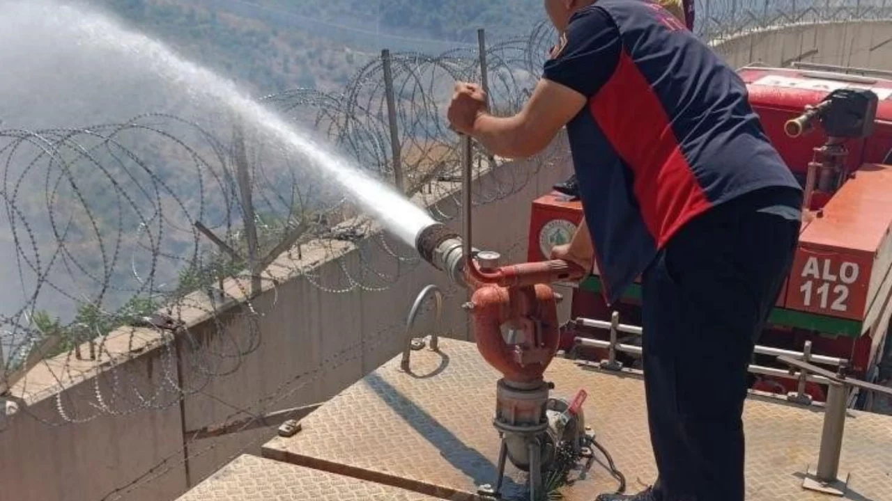 Suriye sınırında çıkan yangına hızlı müdahale