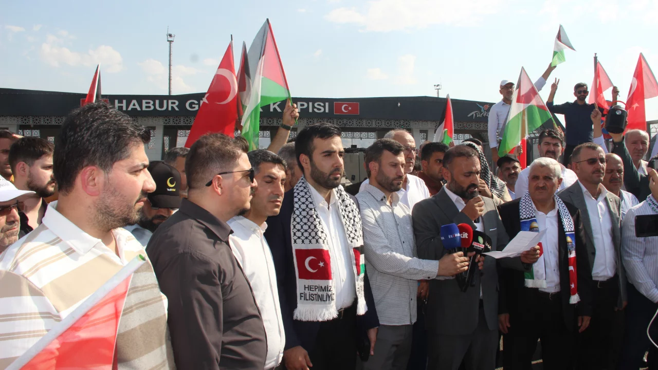 Filistin'e destek konvoyu Irak sınırında bekletiliyor: Habur'da tepki