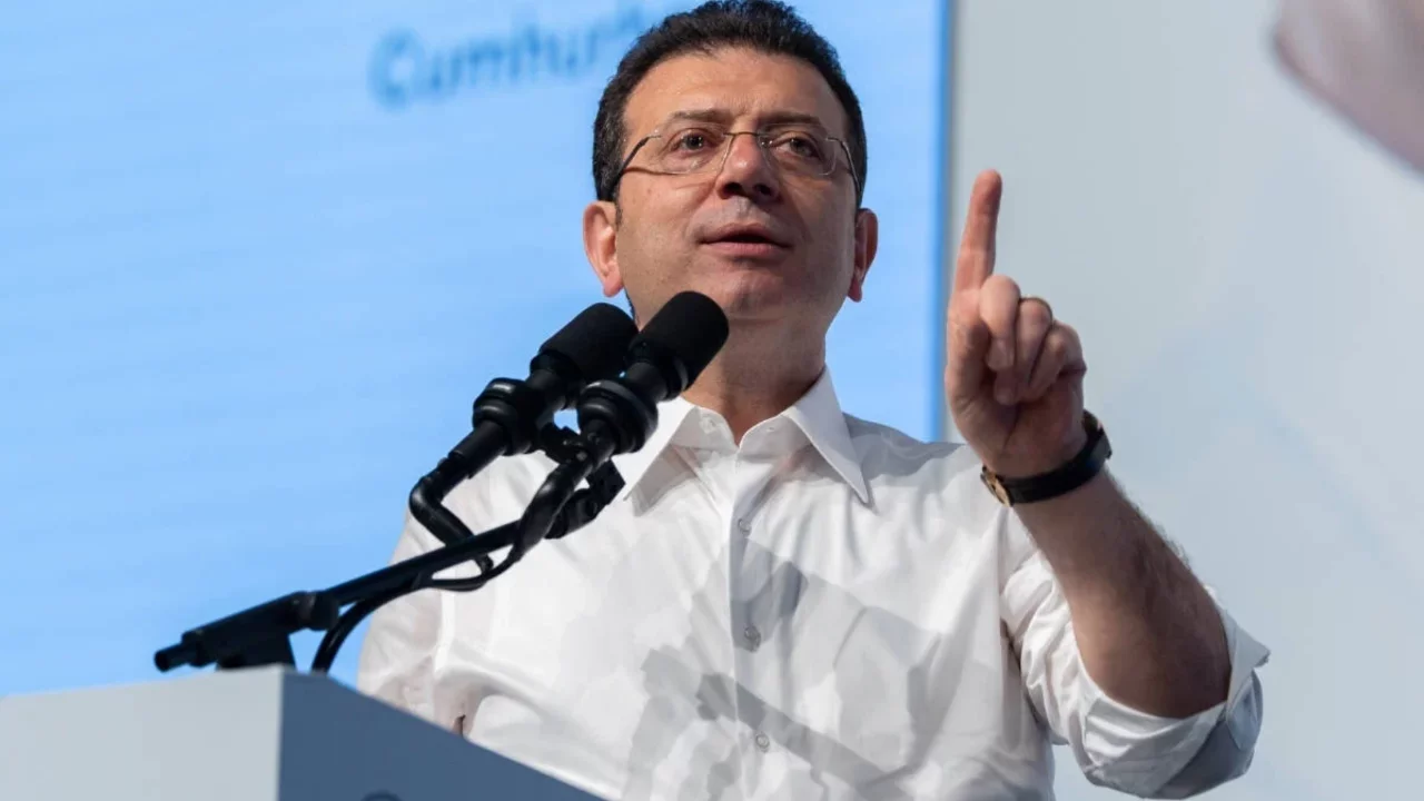 Son dakika! Ekrem İmamoğlu da CHP'den istifa etti...