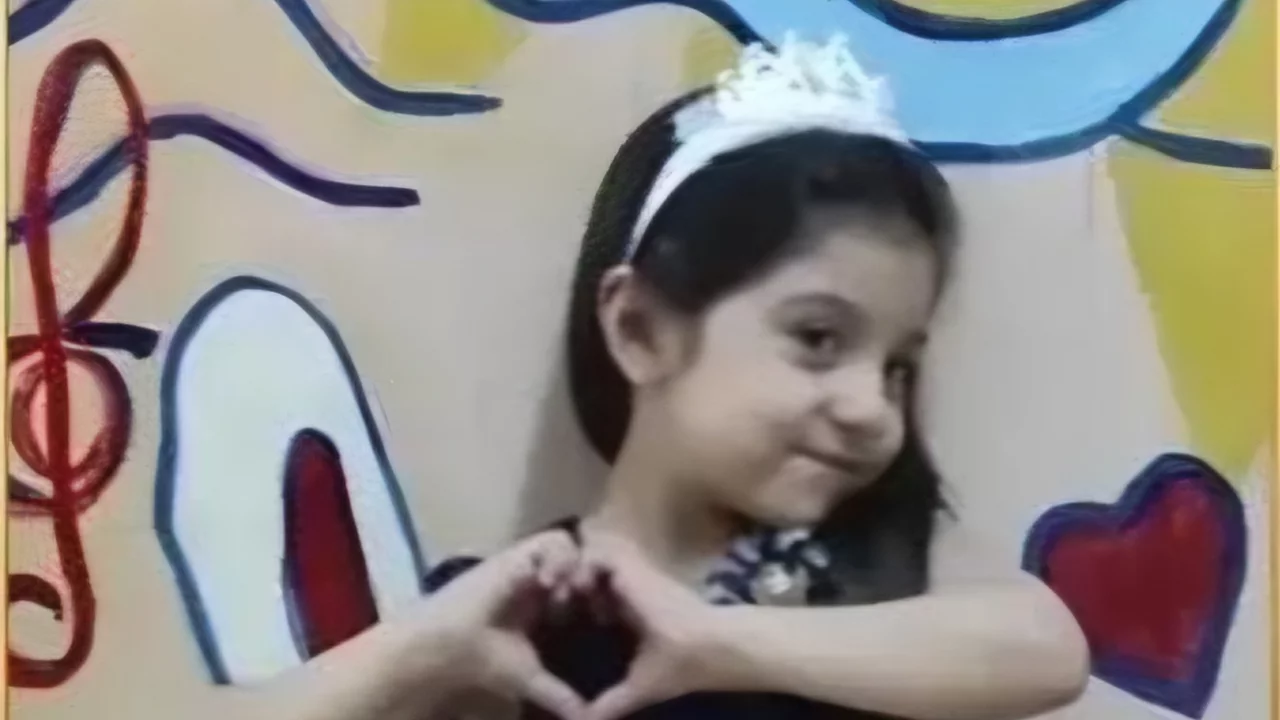 Otomobilin çarptığı 7 yaşındaki Azra, hayatını kaybetti 