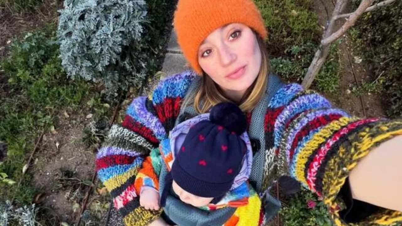 Gizem Karaca'dan kilo verme sitemi! Spor salonundan dikkat &ccedil;eken paylaşım