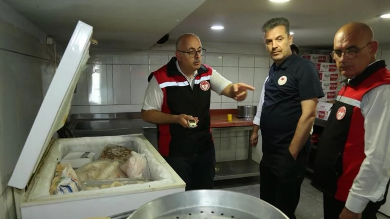 Bursa'da sofraya gelmeden ekipler seferber oldu!