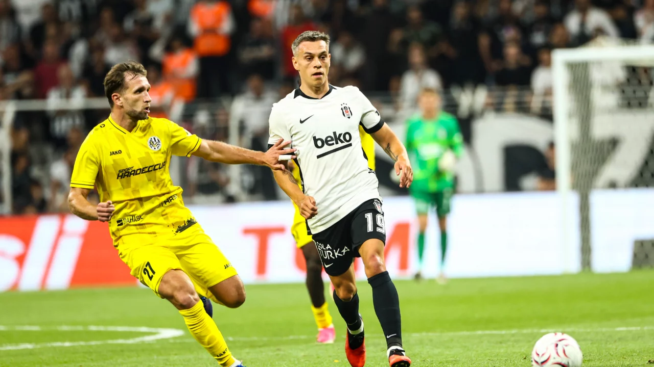 Trossard ilk kez Beşiktaş formasıyla sahaya çıktı! Tribünlerden büyük destek