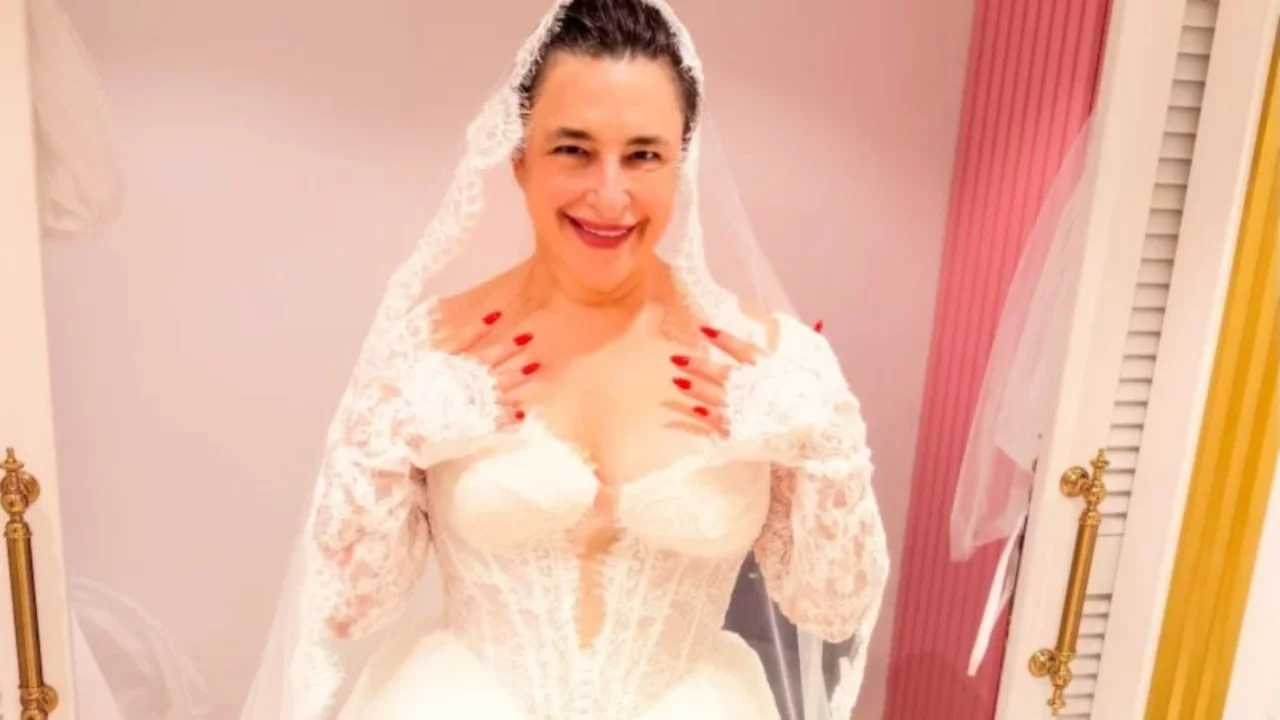Esra Dermancıoğlu'ndan estetik a&ccedil;ıklaması: "Beni rahatsız eden bir şey var"