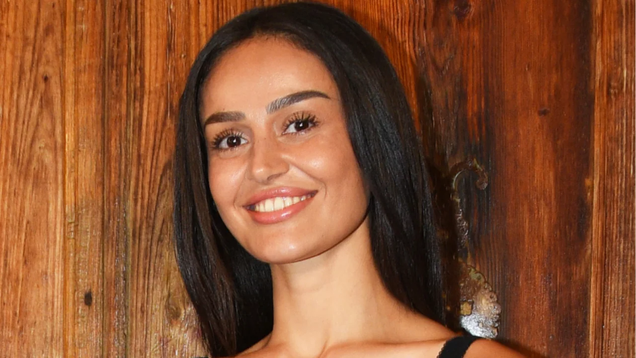 Elif Buse Doğan'dan dikkat &ccedil;eken itiraf: "Sana Dargınım" şarkısının &ouml;zel bir nedeni var