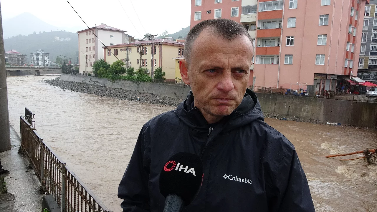 Belediye Başkanı Arışan: "Kayıp 2 kişiyi arama kurtarma &ccedil;alışmaları devam ediyor"