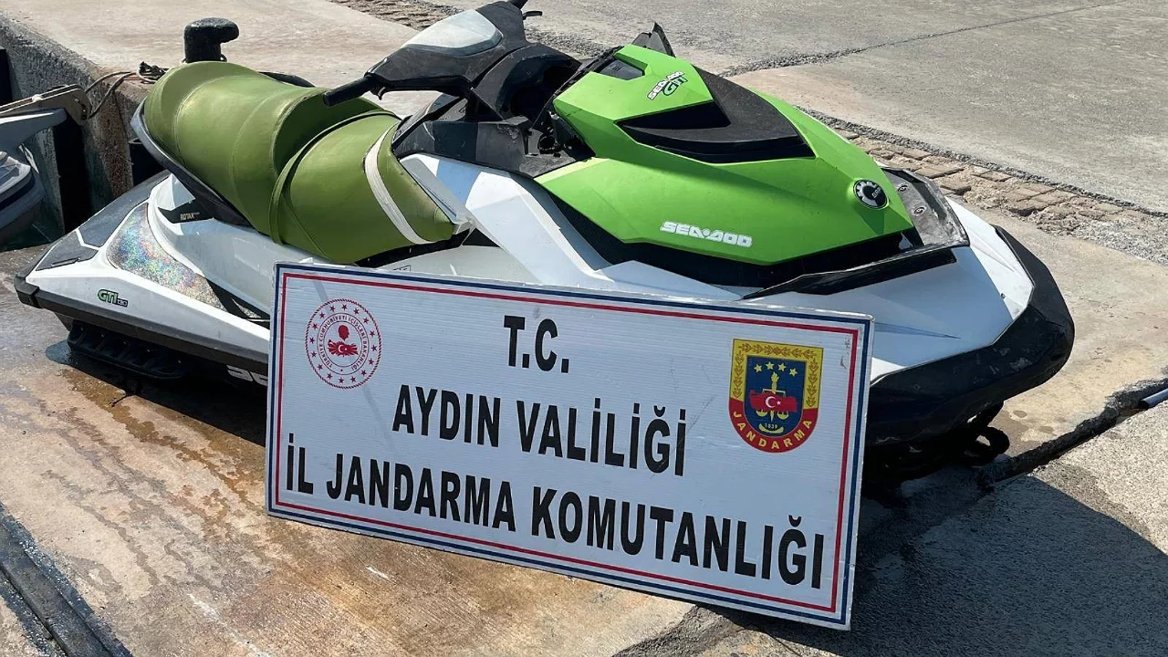 Jet ski ile d&uuml;zensiz g&ouml;&ccedil;men taşırken yakalandı