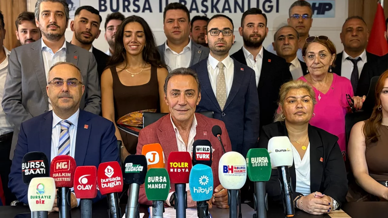 Kemal Kılı&ccedil;daroğlu'nun en yakınındaki isim Bursa'da konuştu! Dikkat &ccedil;eken a&ccedil;ıklamalar...
