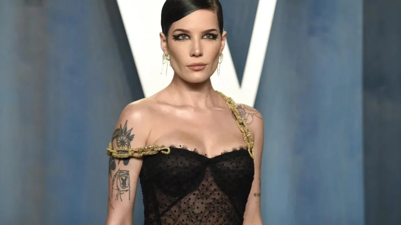 Halsey'den oğlu Ender'e Türkçe mesaj! Paylaşımındaki detay dikkat çekti