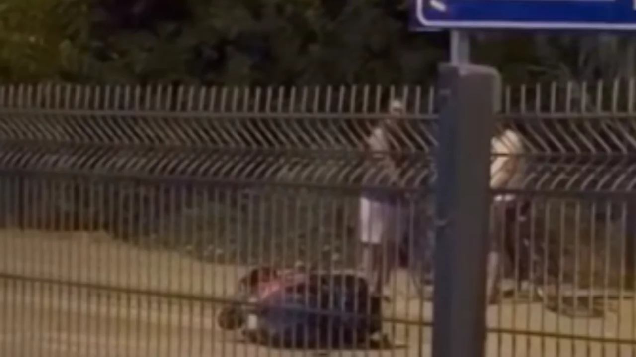 Feci kazada motosiklet sürücüsü öldü, 2 polis yaralandı