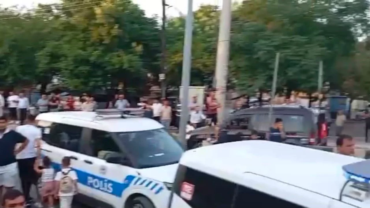 Engelli kıza 4 kişinin tacizi iddiası ortalığı savaş alanına &ccedil;evirdi!