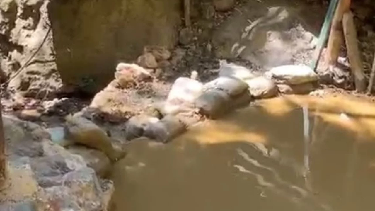 Atık suları dereye bırakanlara işlem yapıldı