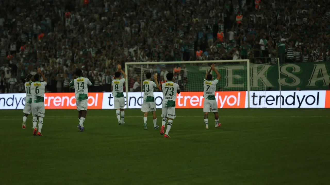Timsah'tan tek golle zafer! Bursaspor 3 puanı kaptı