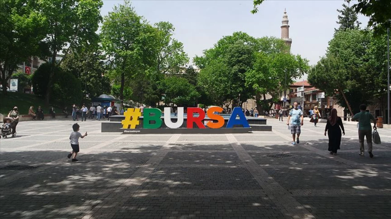 Bursa'da bugün hava nasıl olacak? Rüzgar etkisini artırıyor...