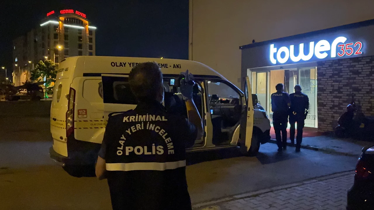 Rezidansta ş&uuml;pheli &ouml;l&uuml;m: 58 yaşındaki adam odasında bulundu