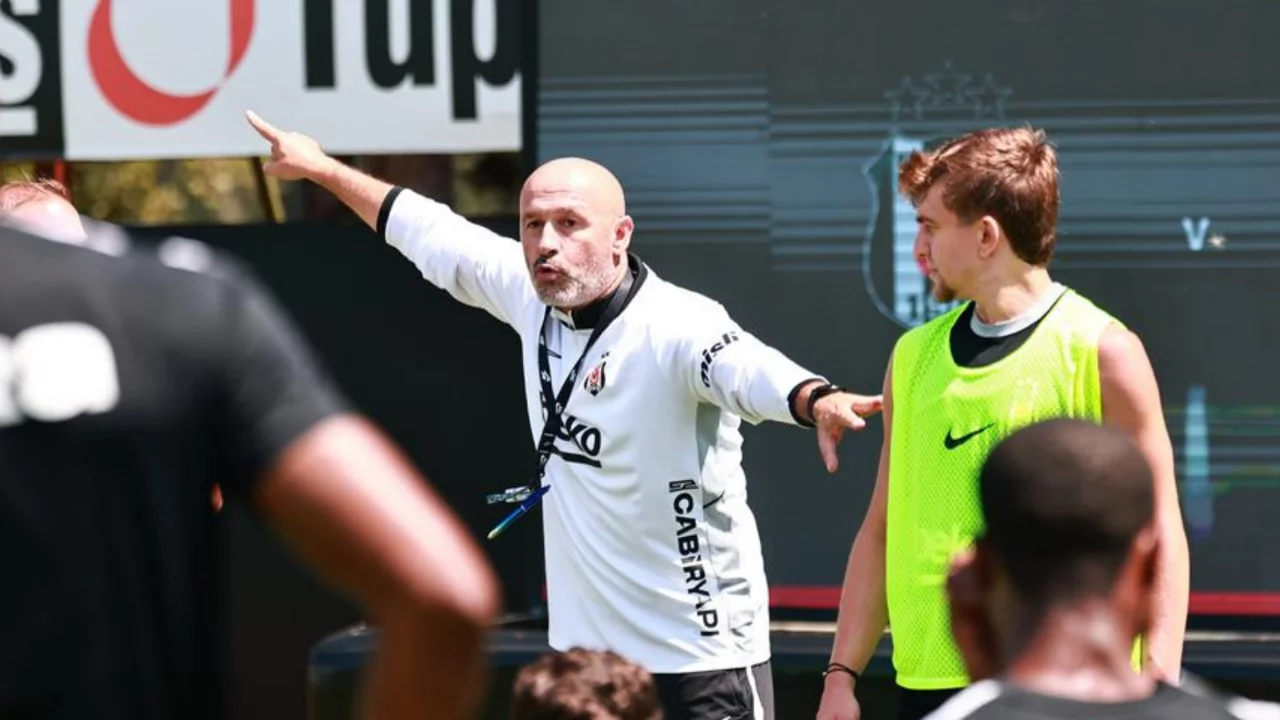 Beşiktaş, ligde ilk sınavında Eyüpspor'u konuk edecek 