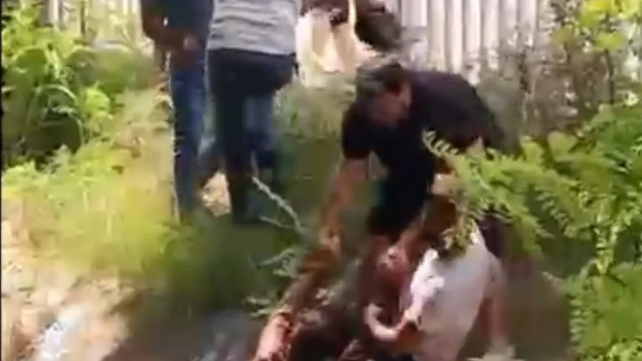 Mersin Tarsus'ta sulama kanalına düşen çocuk son anda kurtarıldı