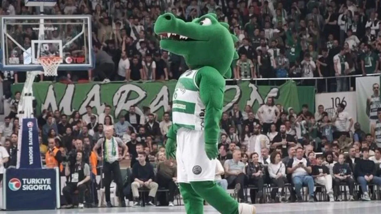 Bursaspor Basketbol a&ccedil;ıkladı! Yeni sezon &ouml;ncesi &ouml;nemli hamle...