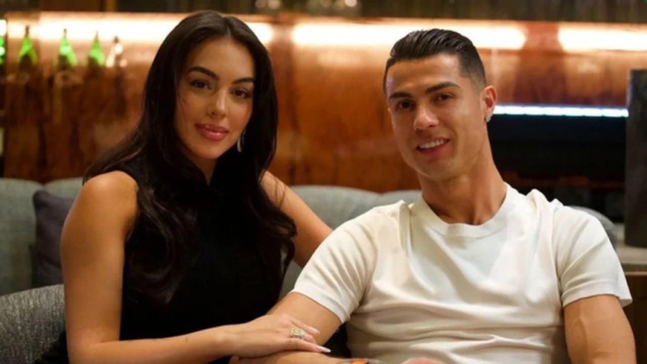 Cristiano Ronaldo ile Georgina Rodriguez'in evlilik s&ouml;zleşmesi ortaya &ccedil;ıktı: Nafaka detayı dikkat &ccedil;ekti
