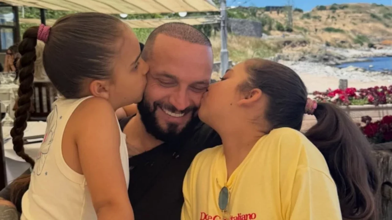 Berkay &uuml;&ccedil;&uuml;nc&uuml; kez baba oluyor! Kızının ismini de a&ccedil;ıkladı