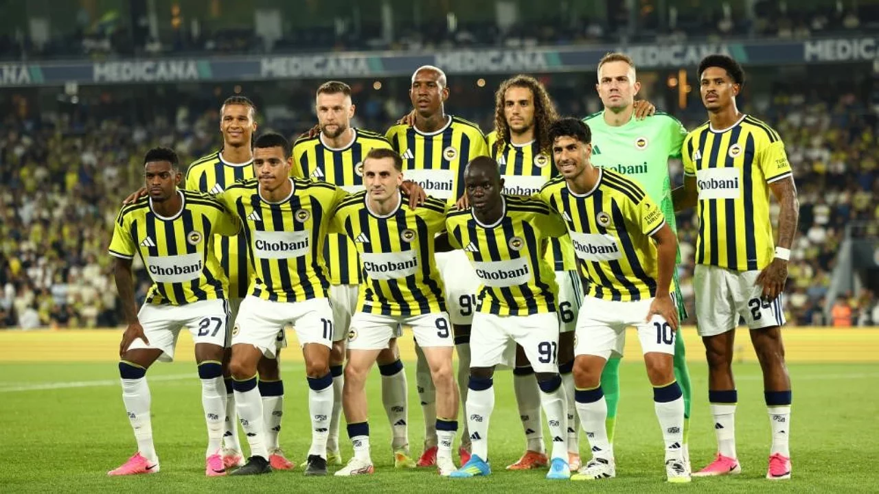 Fenerbah&ccedil;e, Şampiyonlar Ligi yolunda play-off turu ilk ma&ccedil;ına Lyon karşısında &ccedil;ıkacak