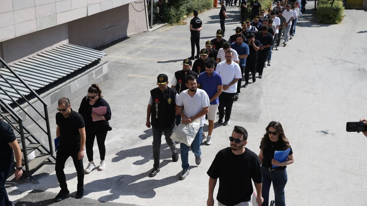 Bursa'ya da uzandı! "Modeminiz değişecek" diyerek milyonları topladılar