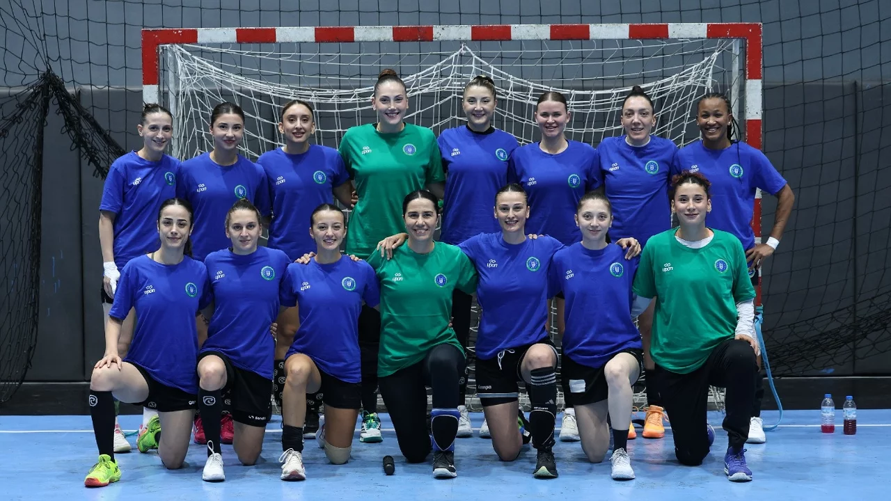 Bursa Büyükşehir Belediyespor Kadın Hentbol Takımı'nda kadro tamam 
