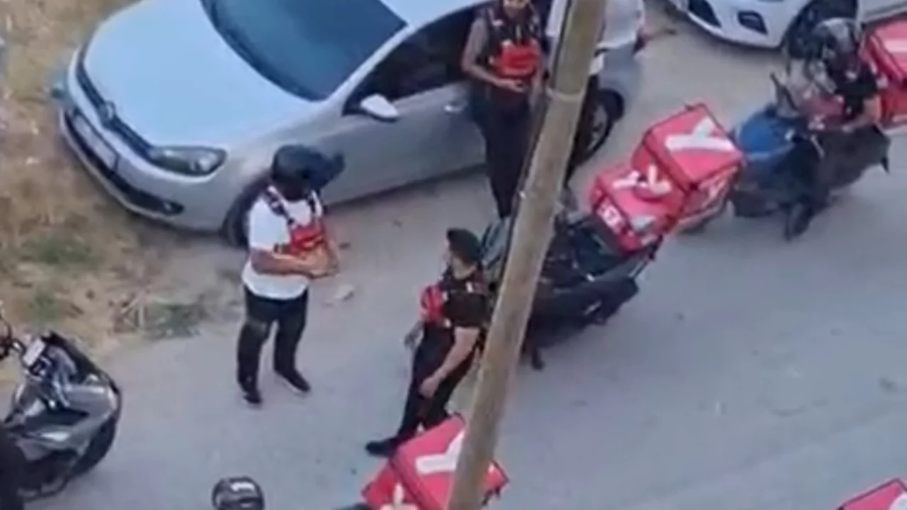 Bursa'da kuryeleri şaşkına &ccedil;eviren olay! Kapıya gidince ortaya &ccedil;ıktı
