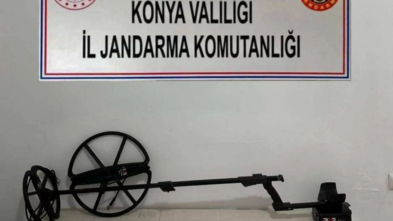 Konya'da tarihi eser operasyonu: 764 sikke ele geçirildi